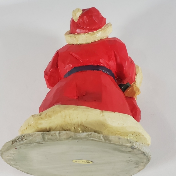 Resin Santa - Picture 3 of 3